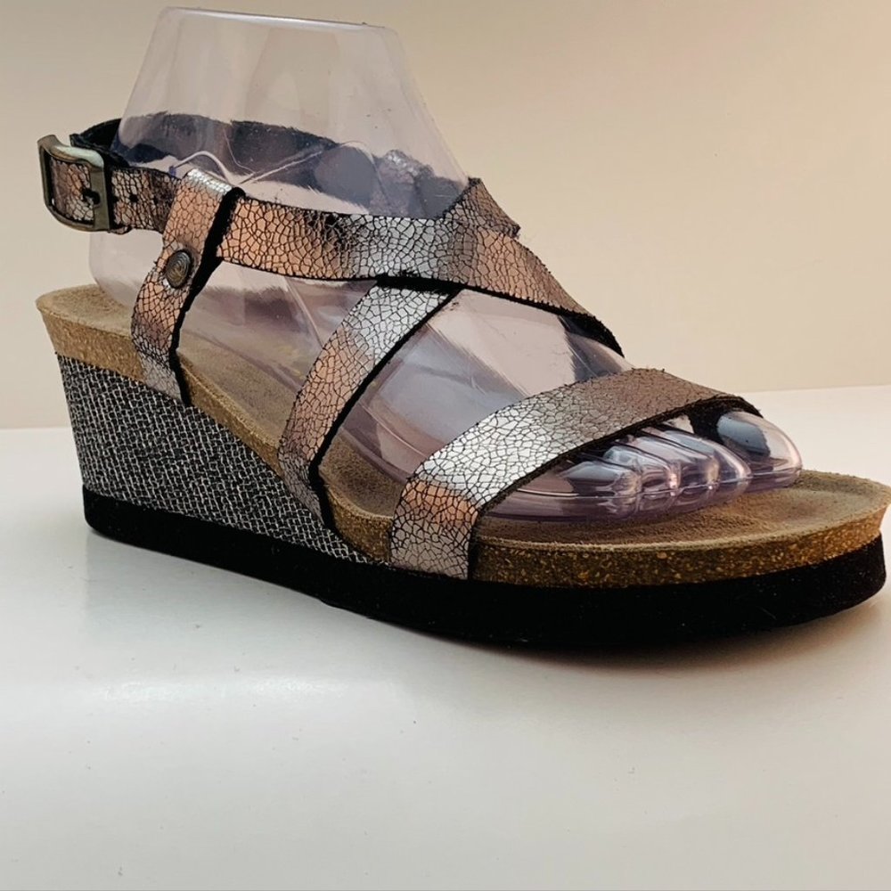 GENUINS Bronze Lame Leather Strappy Wedge Sandals